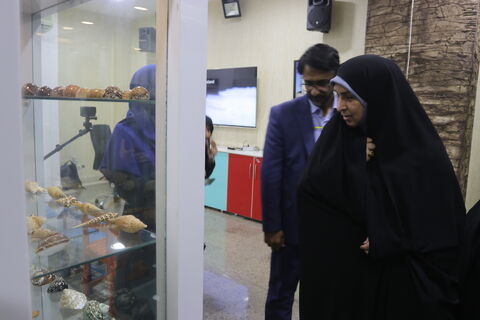 بازدید مدیرکل آفرینش های کانون پرورش فکری از مرکز تخصصی علوم مجتمع آفرینش بندرعباس