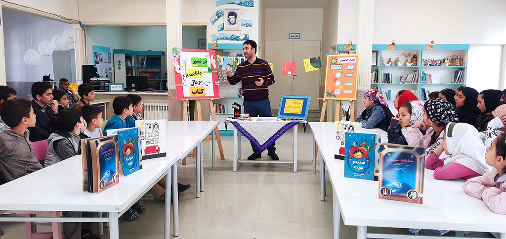 جشن هفتهی کتاب در مرکز ۴ کانون اردبیل برگزار شد