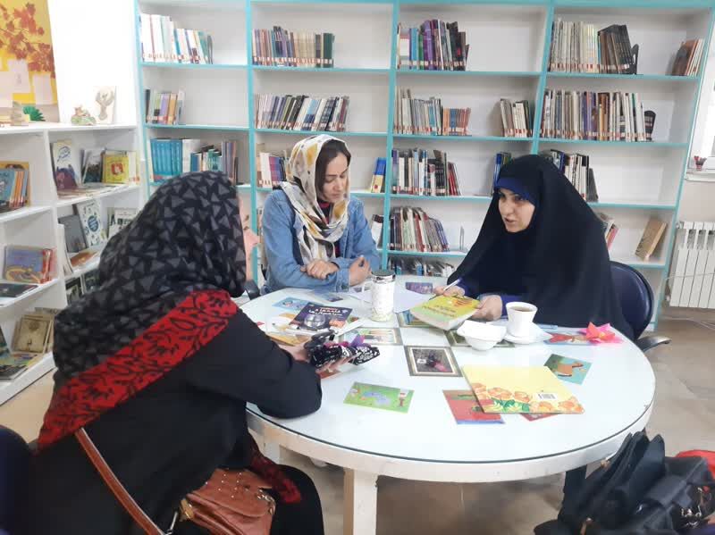 نشست‌های کتابخوانی در مراکز کانون البرز