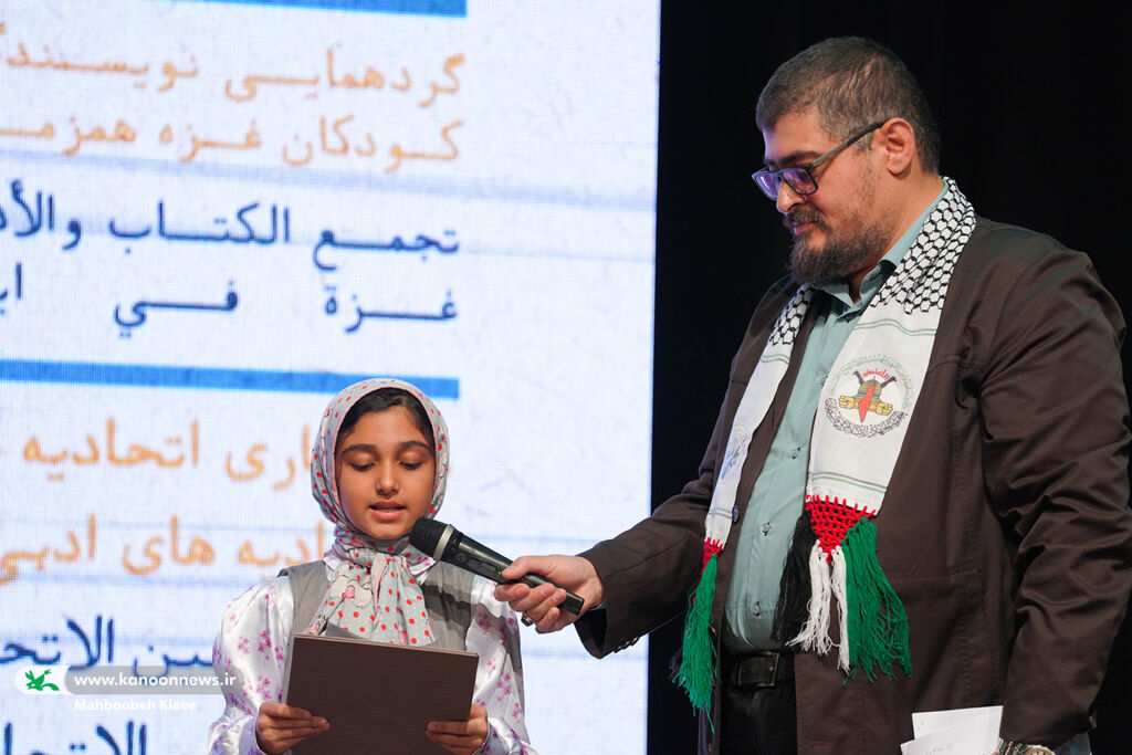 حامد علامتی: سلاح قلم را با خشاب کلمات پر کنید، دیگر وقت فوران کلمات است