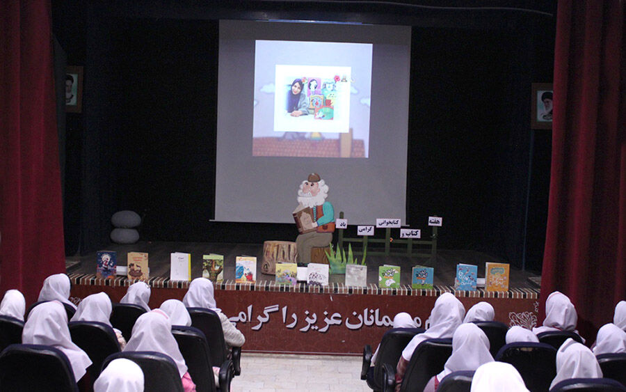 اجرای طرح کانون مدرسه در مرکز شماره ۵ کانون اردبیل آغاز شد