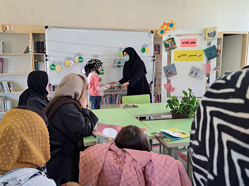 سی و یکمین دوره هفته کتاب در مرکز 3 کانون اردبیل گرامی داشته شد