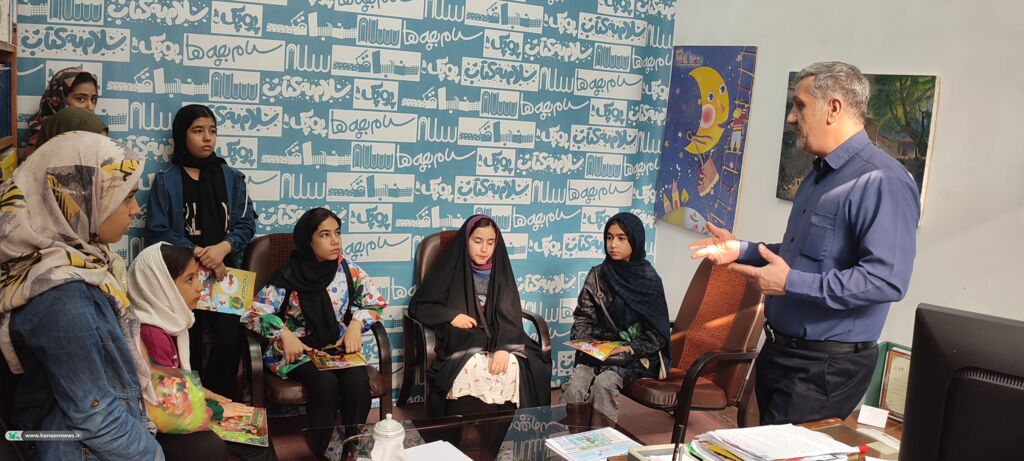 اعضای مرکز شماره ۲ از دفتر نشریات سلام بچهها و پوپک بازدید کردند