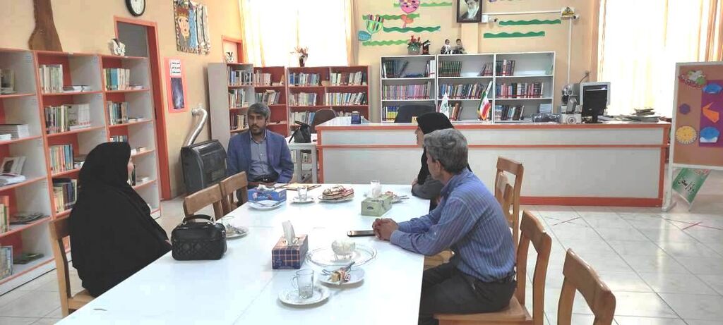 مدیر کل 29 آبان 1402 ارسنجان بازدید مدیر کل و معاون فرهنگی کانون فارس از مراکز فرهنگی هنری شهرستانهای پاسارگارد، ارسنجان و جهرم