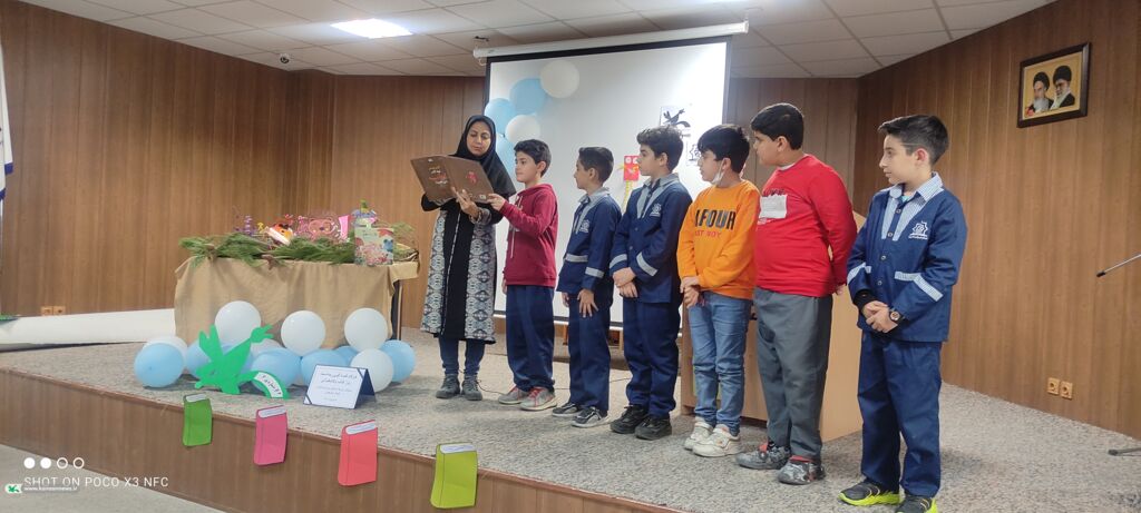 اهمیت هفته کتاب و کتابخوانی، ارزش مطالعه و دانشافزایی