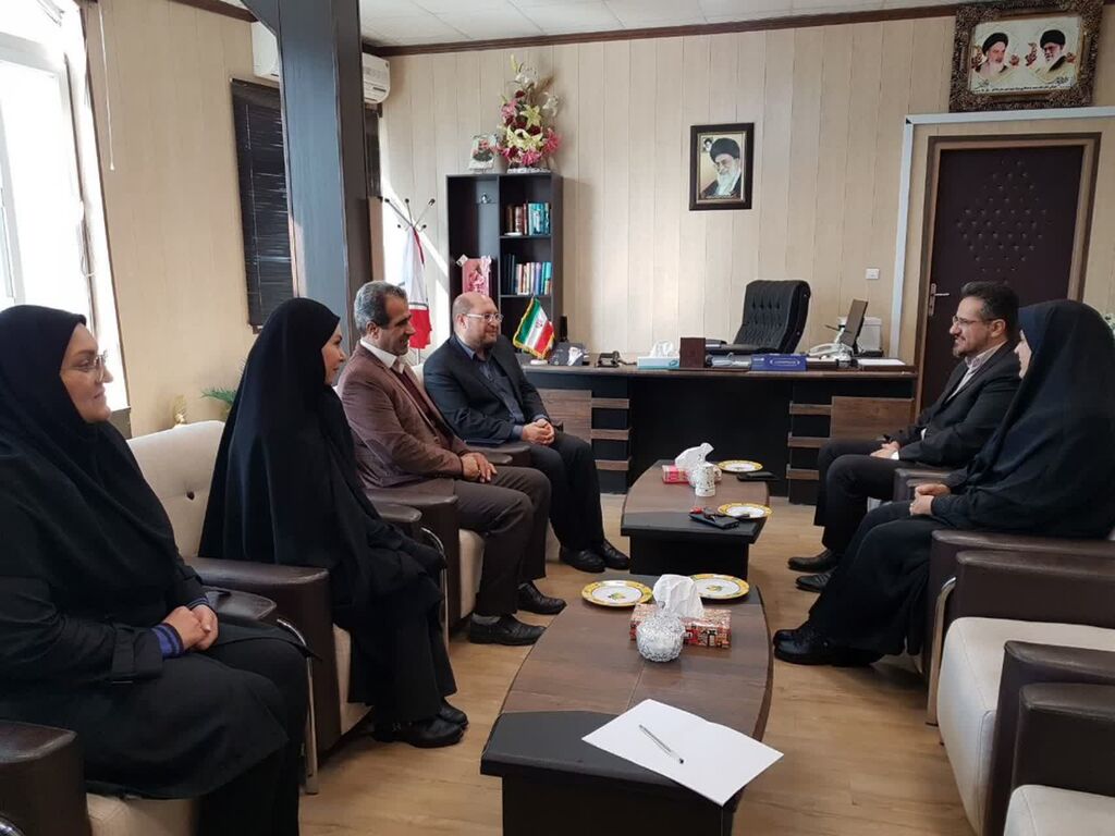 فرمانداری دالاهو دیدار مدیرکل کانون کرمانشاه با فرماندار دالاهو