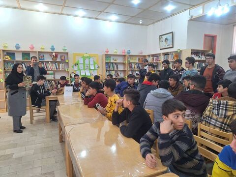 گزارش تصویری برنامه‌های بزرگداشت هفته کتاب در مراکز کانون آذربایجان شرقی - مرکگز سراب