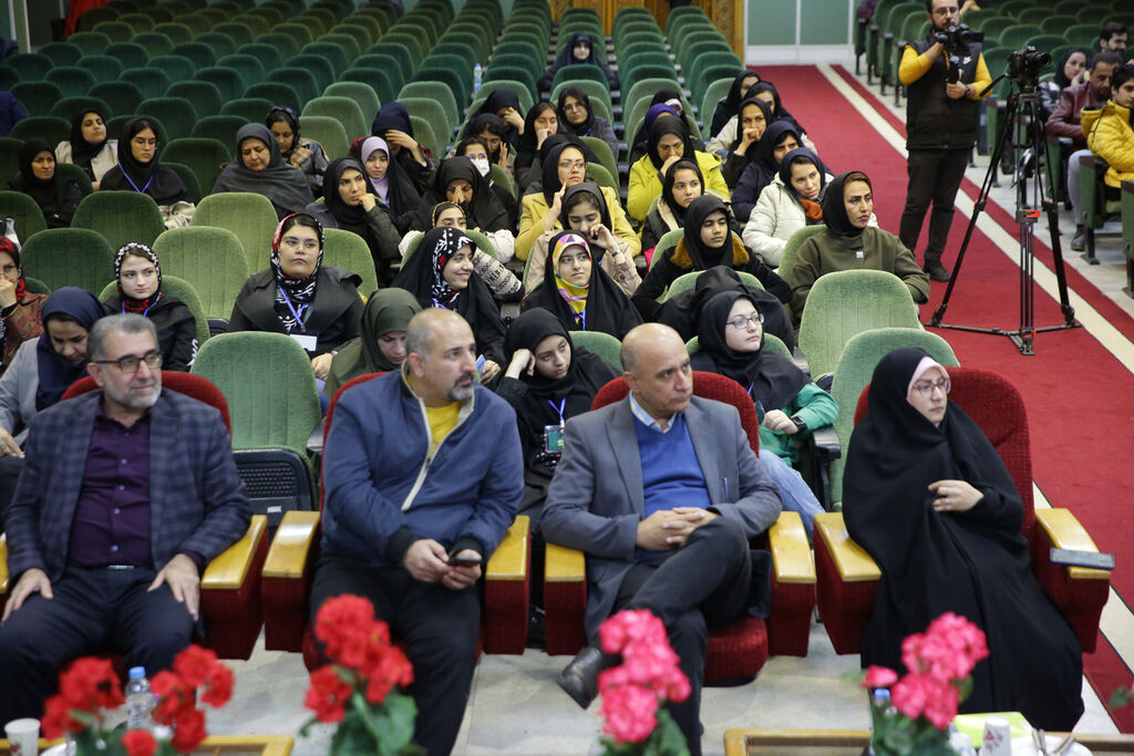 نشان باشگاه استعدادهای برتر ادبی کشور (قاف) رونماییشد