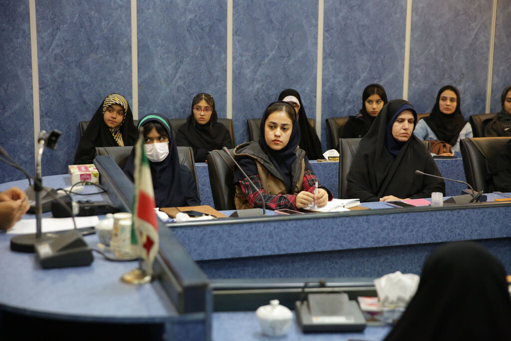 اردوهای فرهنگی و ادبی، بسترساز کشف و بالندگی استعدادها است