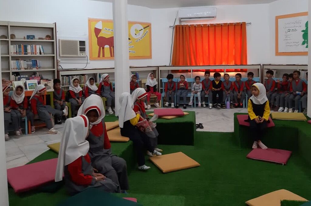 اعضای کتابخوان برتر جزیره هرمز معرفی شدند/ آشنایی نونهالان با تصویرگری کتاب