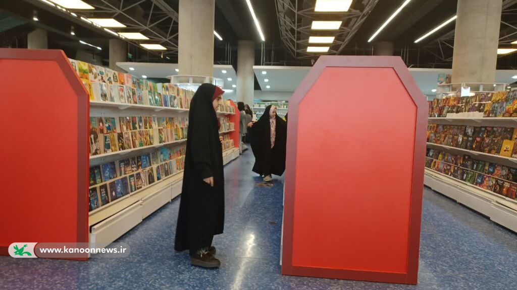 اعضای کتابخوان کانون پرورش فکری از باغ کتاب بازدید کردند