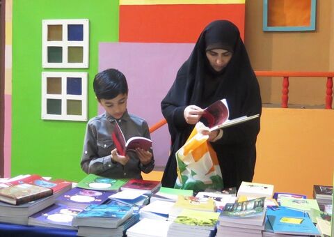 گزارش تصویری برگزاری دومین نمایشگاه تخصصس کتاب کودک و نوجوان به همت کانون استان قزوین