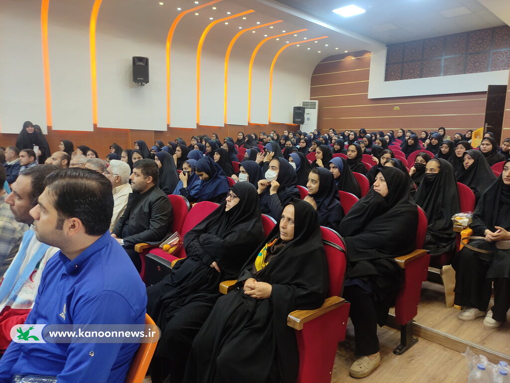 یادواره شهدای دانش آموز و فرهنگی دیلم به میزبانی کانون برگزار شد