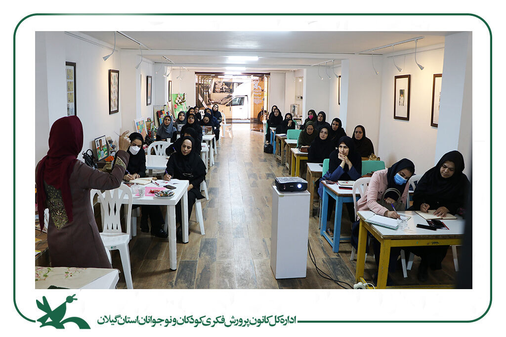 برگزاری دوره آموزشی آشنایی با هنرهای بومی و صنایع دستی