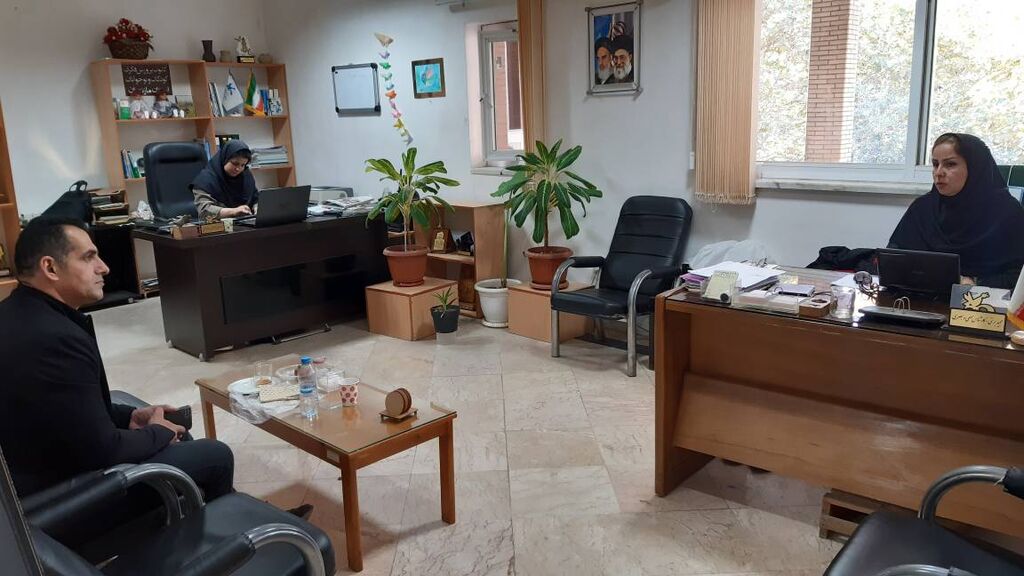 در حال برگردان شاهنامه فردوسی به زبان ماندرانی هستم