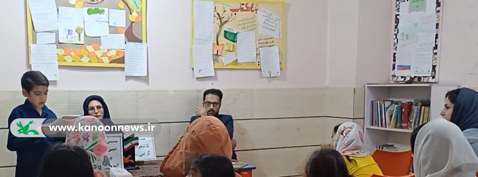 برگزاری بیستمین نشست انجمن شاعران نوجوان آینههای ناگهان کانون مسجدسلیمان