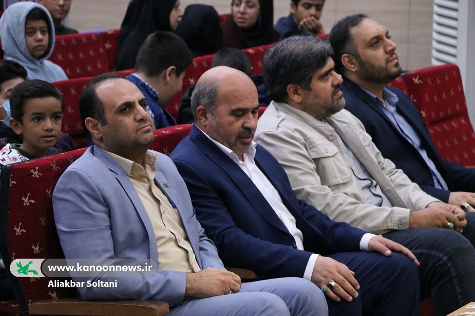 کانون را از جوانی میشناسم