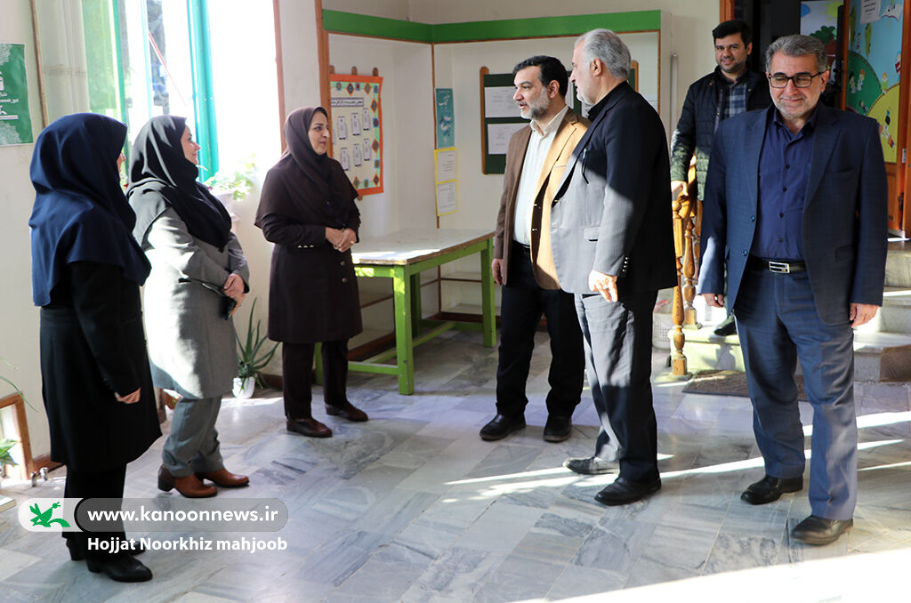 مربی و قصهگو هستم