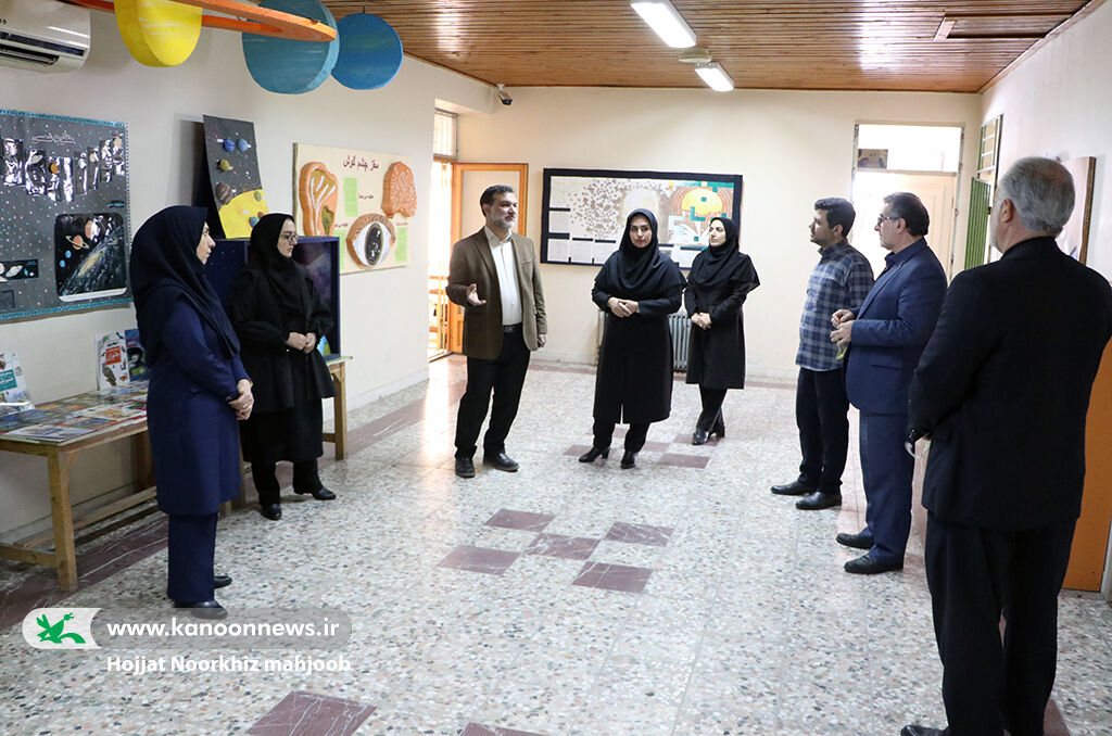 مربی و قصهگو هستم