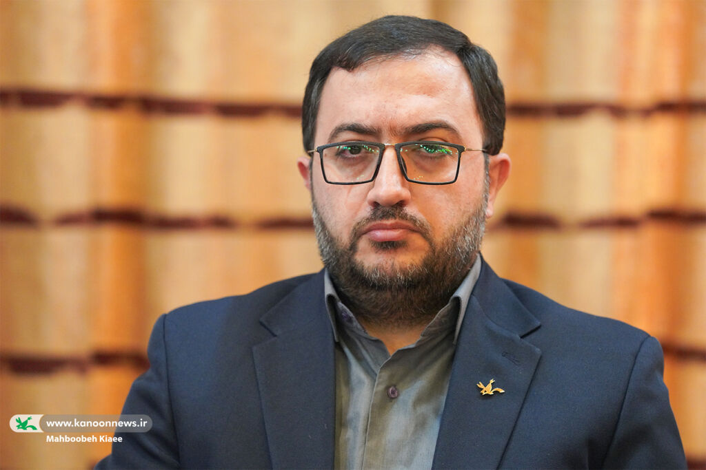 تفاهمنامه همکاری فرهنگستان زبان و ادب فارسی با کانون پرورش فکری امضا شد