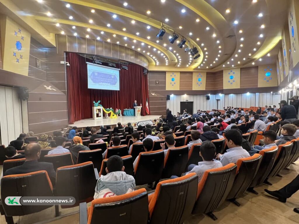 خرید ۱۳ دستگاه خودرو برای کانون پرورش فکری در سفر ریاست محترم جمهور