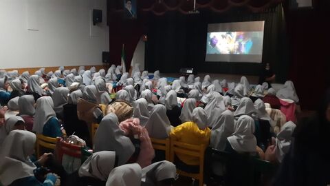 کران همزمان فیلم سینمایی «بچه زرنگ» در مراکز(خوی، میاندوآب و تکاب) استان آذربایجان غربی