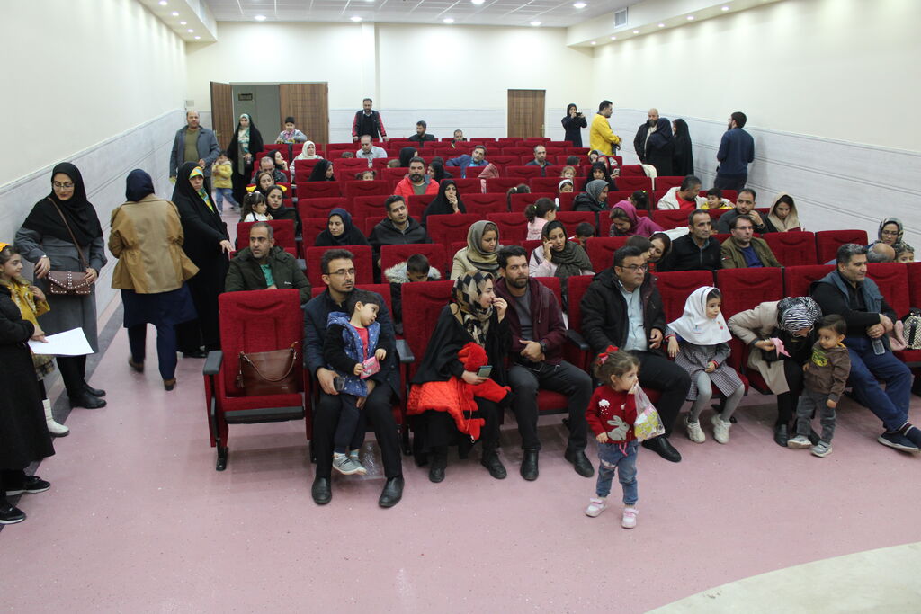 معرفی همدان با کودکان کانونی در برنامه اعجوبهها