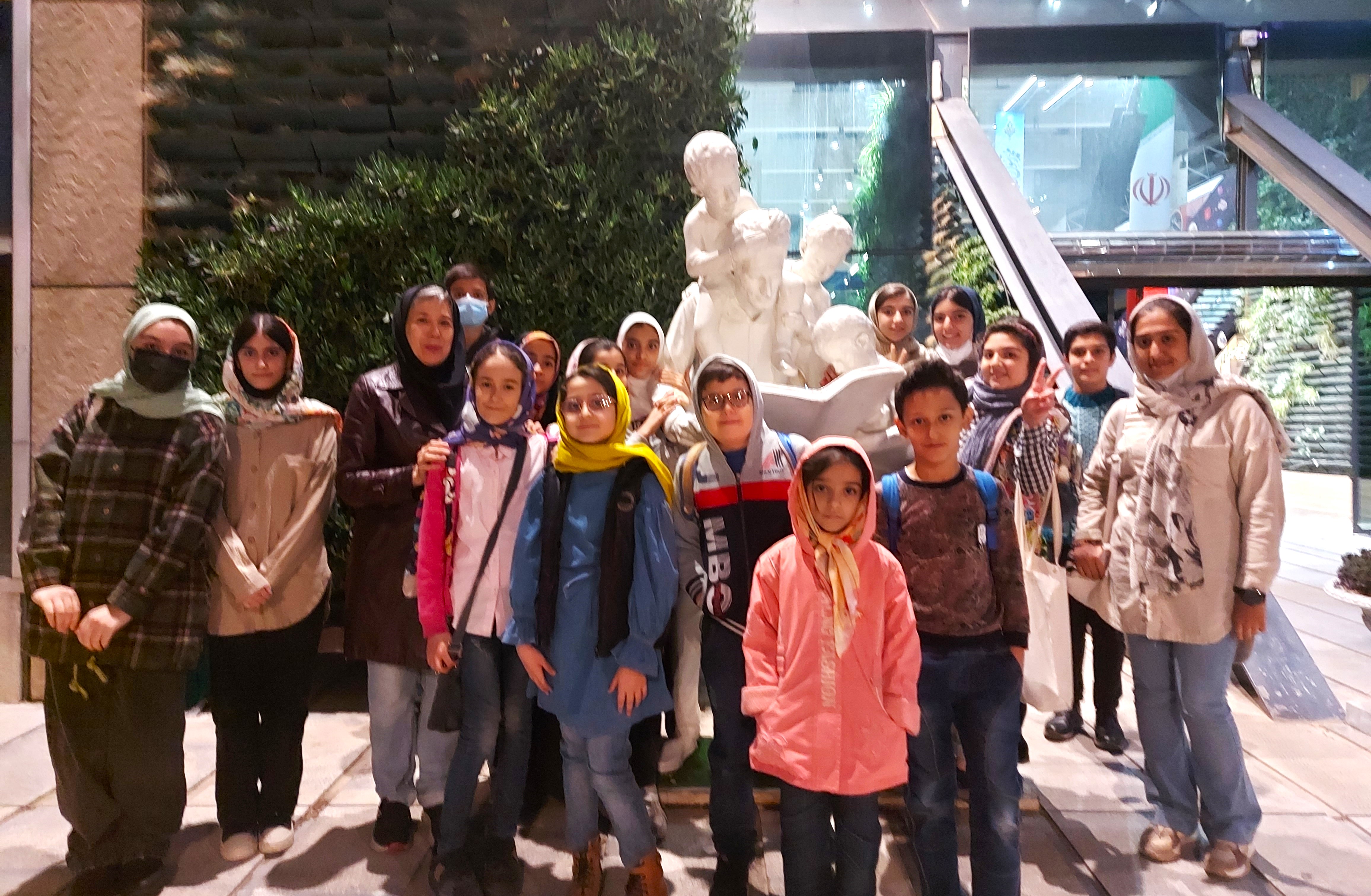 هفته کتاب و کتابخوانی در مرکز شماره ۱۵