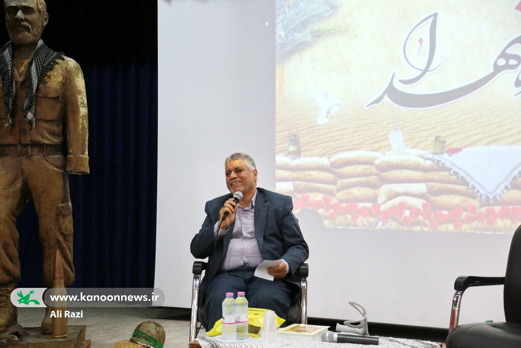 یادواره شهدای دانش آموز شهر در کانون پرورش فکری بوشهر برگزار شد