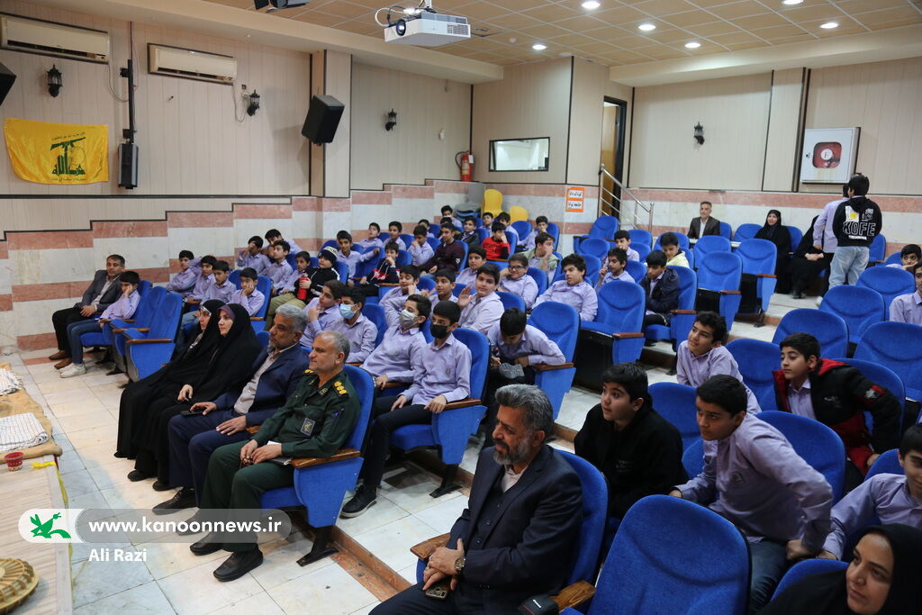 یادواره شهدای دانش آموز شهر در کانون پرورش فکری بوشهر برگزار شد