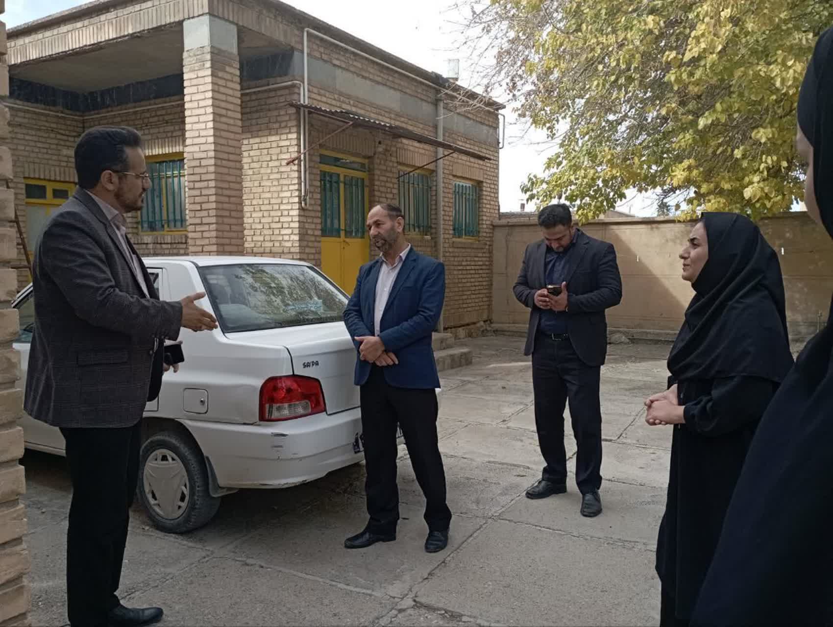 کتاب " بیستروز یکشهرستان " در گیلانغرب بستهشد