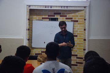 برگزاری کارگاههای هنری ویژهی مددجویان کانون اصلاح و تربیت فردیس