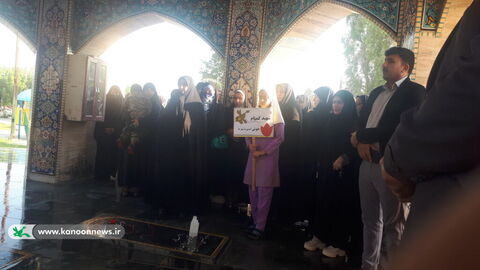 اعضا و مربیان کانون پرورش فکری شبانکاره به استقبال شهید گمنام رفتند