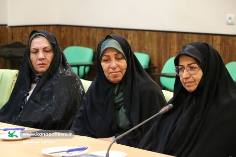 کارکنان بازنشسته کانون کرمان دور هم جمع شدند