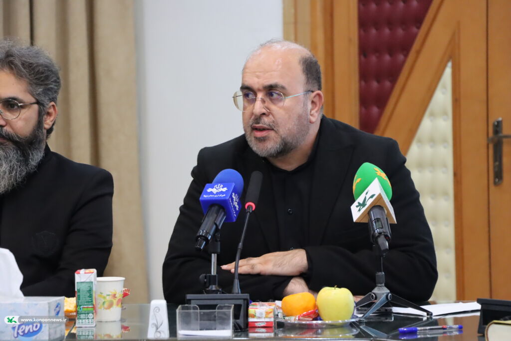 نوجوانان را در مسیر پرسشگری قرار دهید