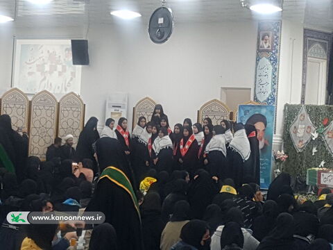 اعضا و مربیان کانون پرورش فکری شبانکاره به استقبال شهید گمنام رفتند