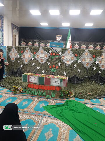 اعضا و مربیان کانون پرورش فکری شبانکاره به استقبال شهید گمنام رفتند