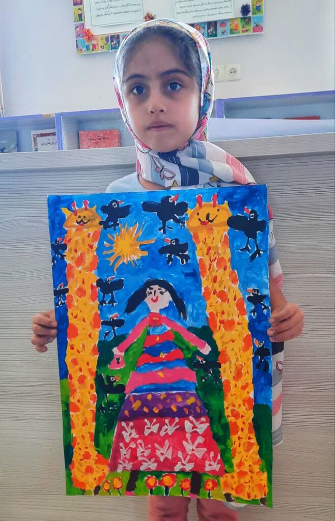 موفقیت کودک همدانی در مسابقه بین‌المللی نقاشی نوازاگورا بلغارستان