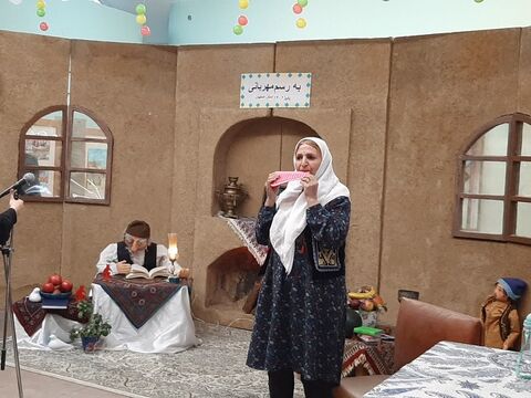 ویژه برنامه های فرهنگی و هنری " به رسم مهربانی " به مناسبت شب یلدا در مجتمع کانون استان اصفهان