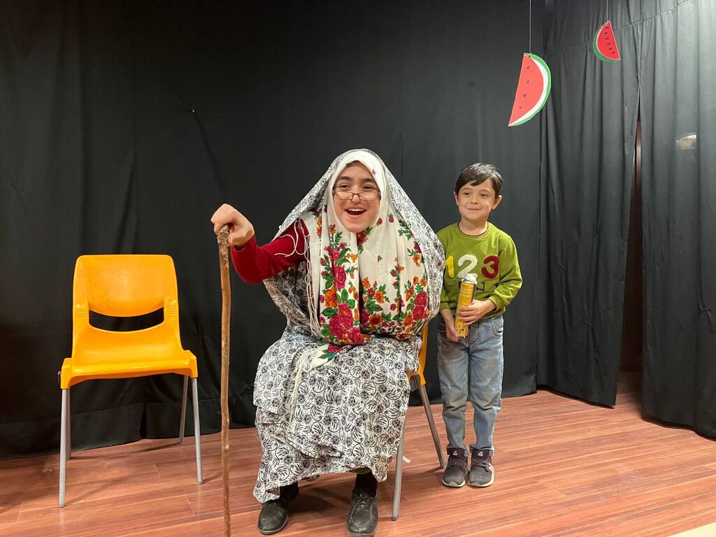 برگزاری جشن یلدا با هدف آشنایی کودکان و نوجوانان با آئین و آداب و رسوم گذشتگان