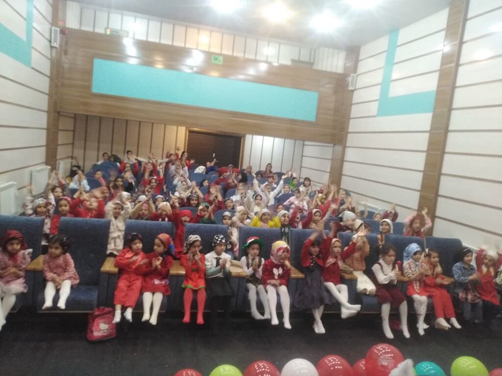 برگزاری جشن یلدا با هدف آشنایی کودکان و نوجوانان با آئین و آداب و رسوم گذشتگان