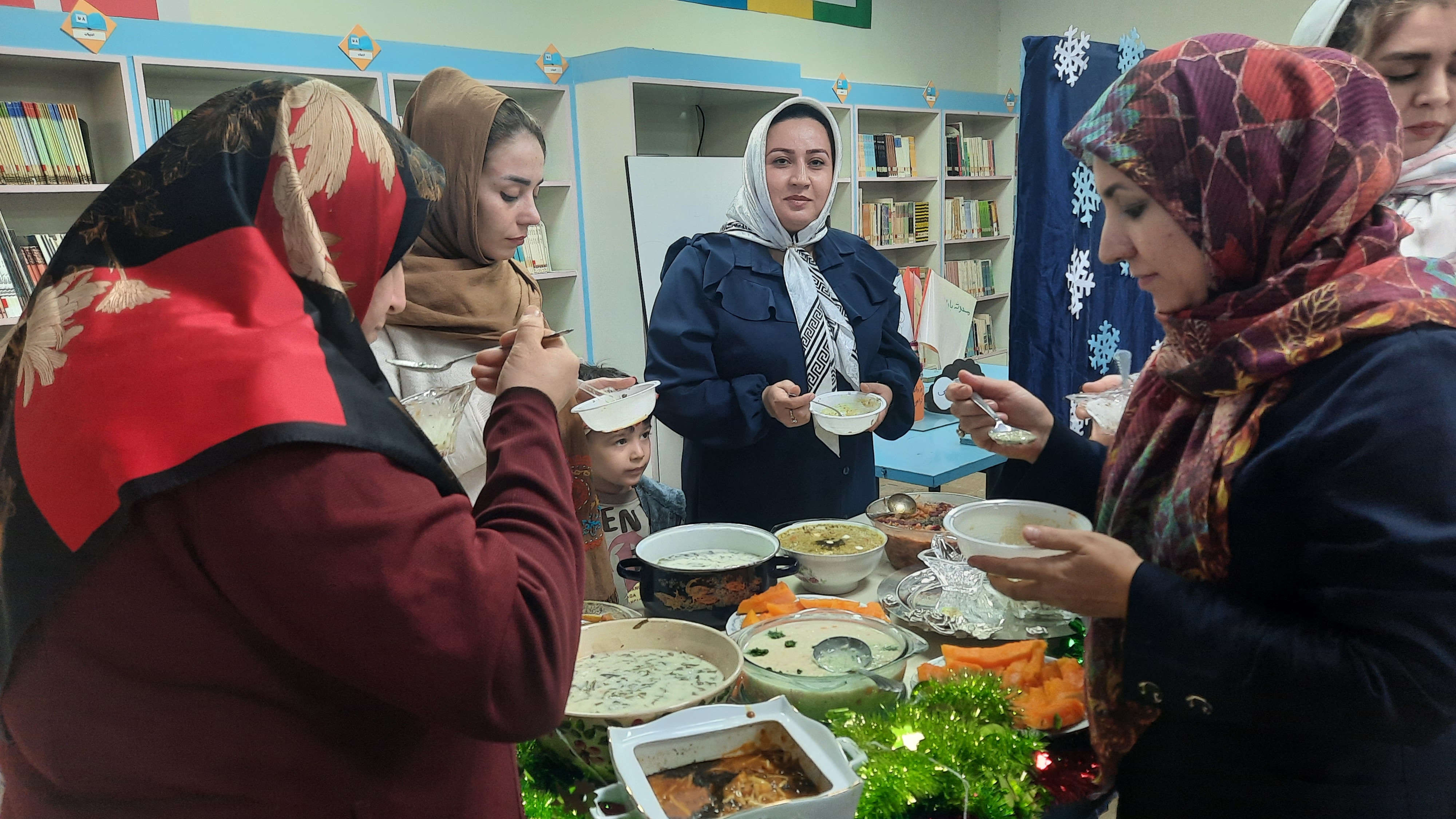 یلدا با آشهای محلی به مرکز شماره ۲۹ آمد