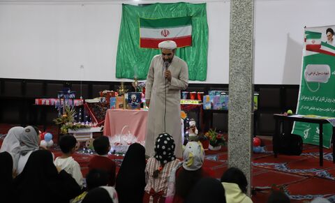 ویژه برنامه شب یلدا  با چاشنی کتابخوانی در مسجد حضرت علی اصغر(ع) ارومیه