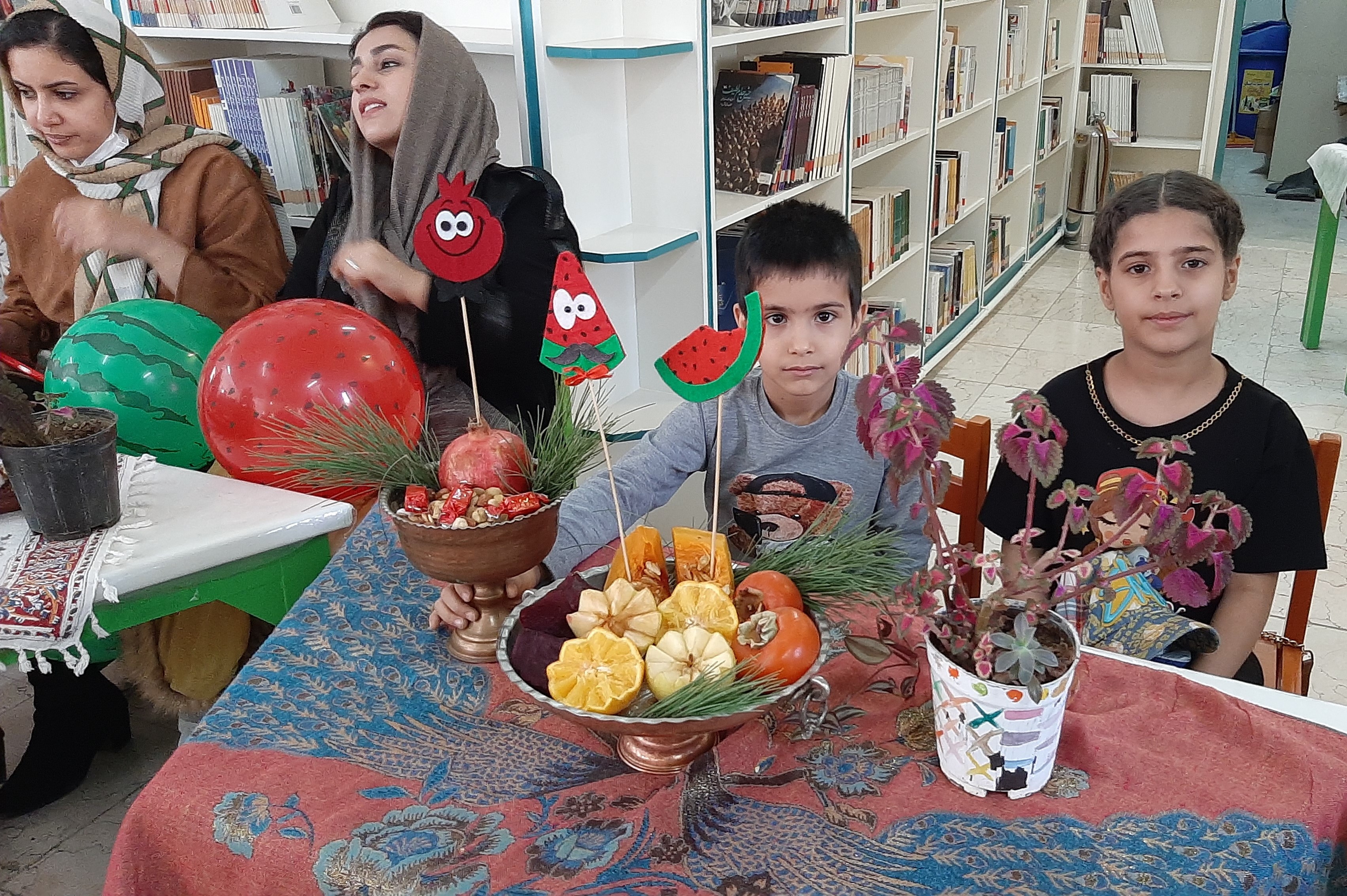 صد دانه یاقوت در مرکز بومهن