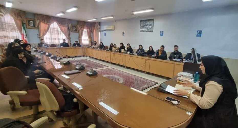 دوره آموزشی – مهارتی با عنوان «روشهای تربیتی قصهگویی»