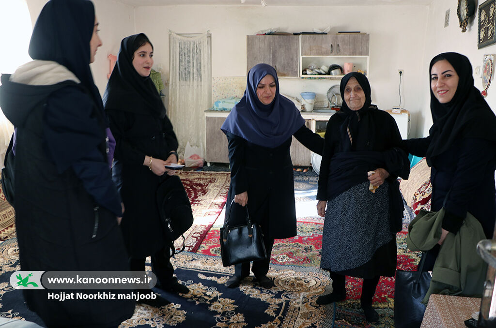 برگزاری آیینهای تجلیل از مادران و همسران شهدا در کانون گیلان