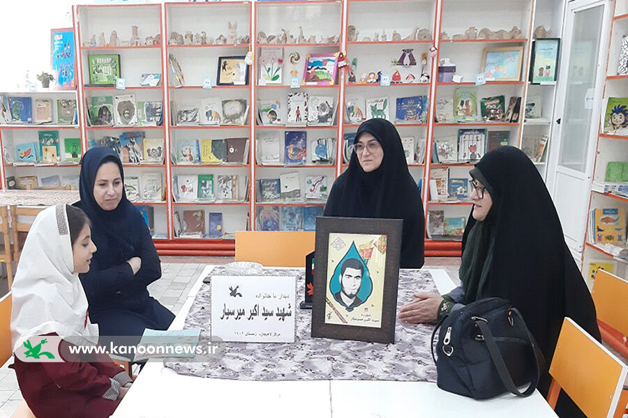 برگزاری آیینهای تجلیل از مادران و همسران شهدا در کانون گیلان