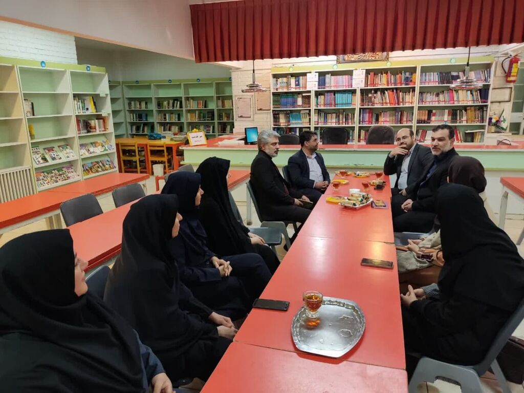 بازدید از ادارهکل کتابخانههای عمومی، کتابخانه سیار روستایی و مراکز کانون
