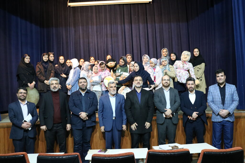 بازدید از ادارهکل کتابخانههای عمومی، کتابخانه سیار روستایی و مراکز کانون