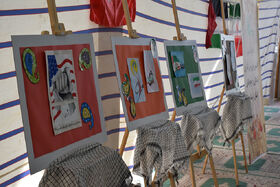 نمایشگاه آثار هنری کانون لرستان درمراسم یوم الله نهم دی به روایت تصویر